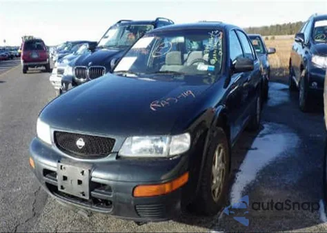 1995 Nissan Maxima Gle/Gxe/Se z USA, uszkodzony, nr VIN JN1CA21D1ST062745